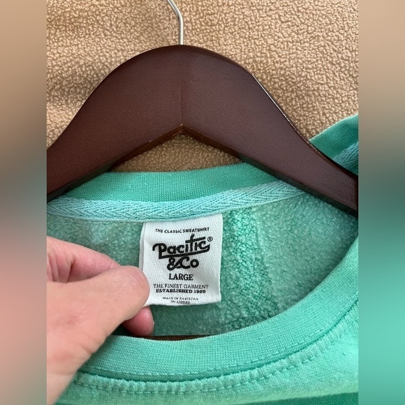 Pacific and co good vibes sweat shirt - Picture 4 of 8